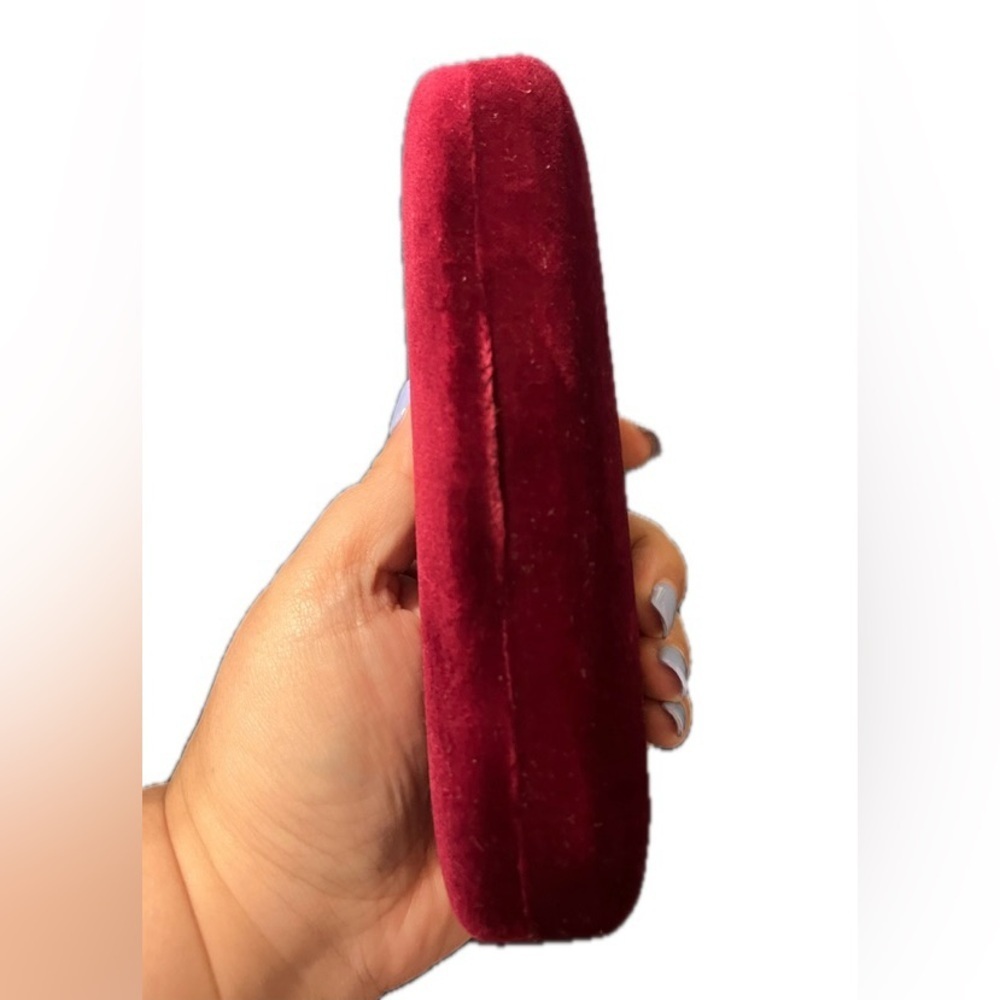 GUCCI Velvet Eyeglass Case, Burgundy - Picture 6 of 8